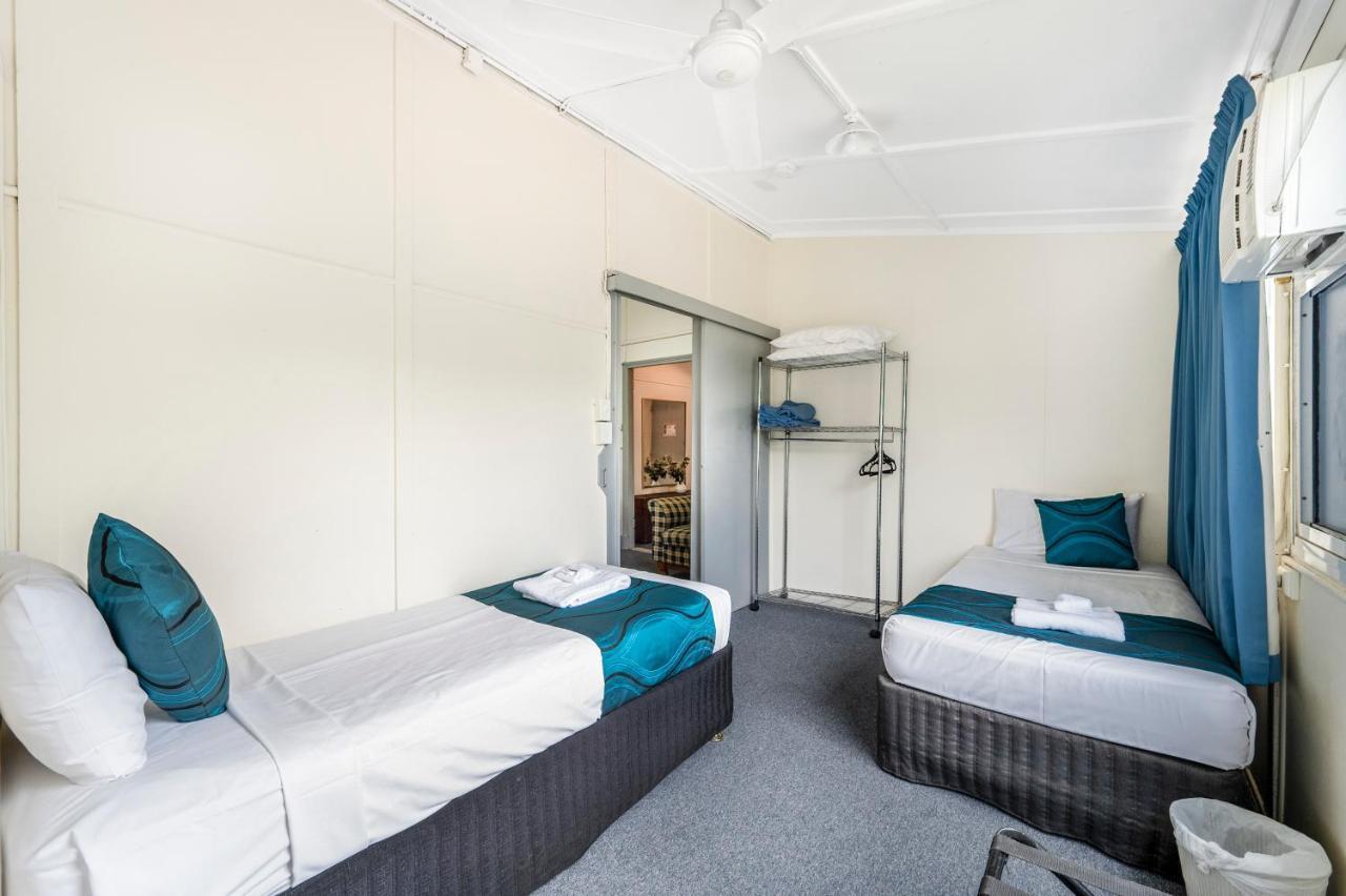 Strand Motel Τάουνσβιλ Εξωτερικό φωτογραφία